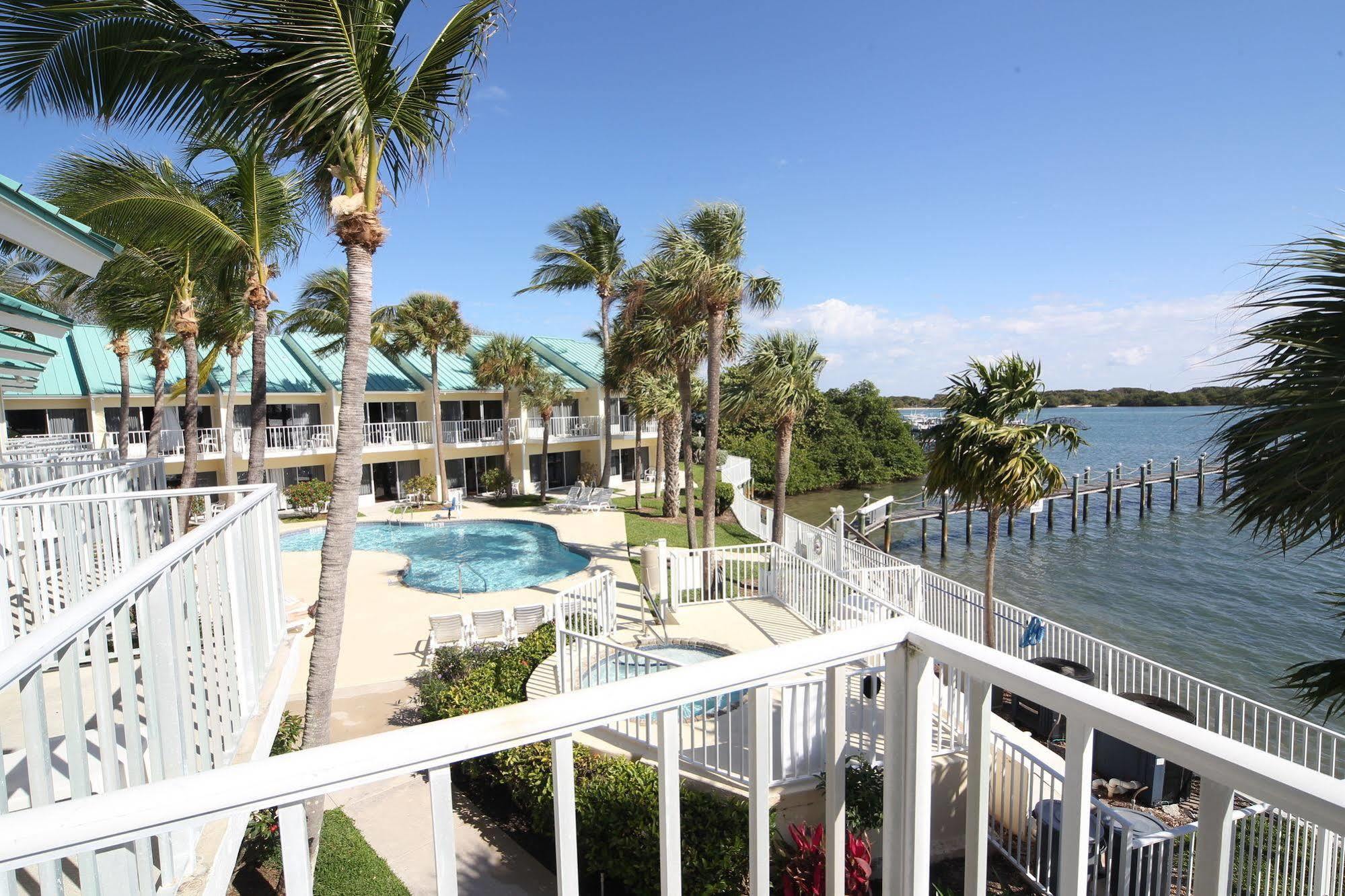 Jupiter Waterfront Inn Exterior photo