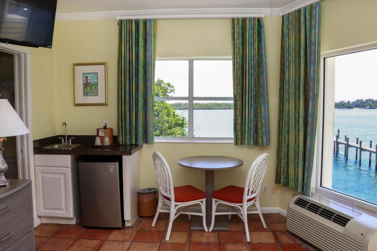 Jupiter Waterfront Inn Exterior photo
