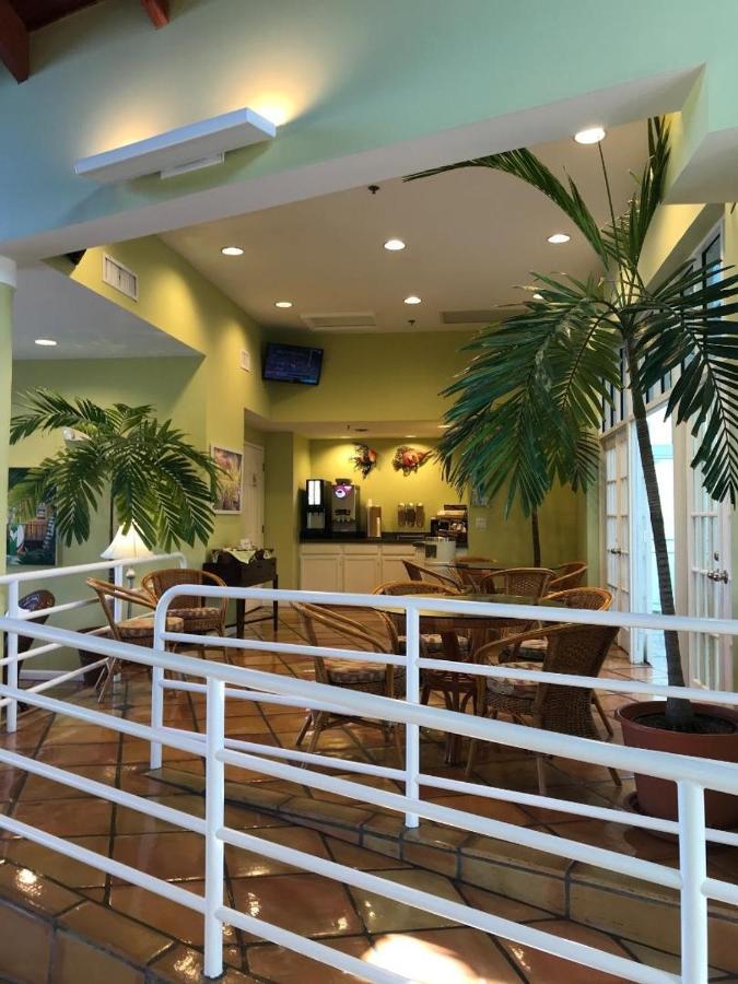 Jupiter Waterfront Inn Exterior photo